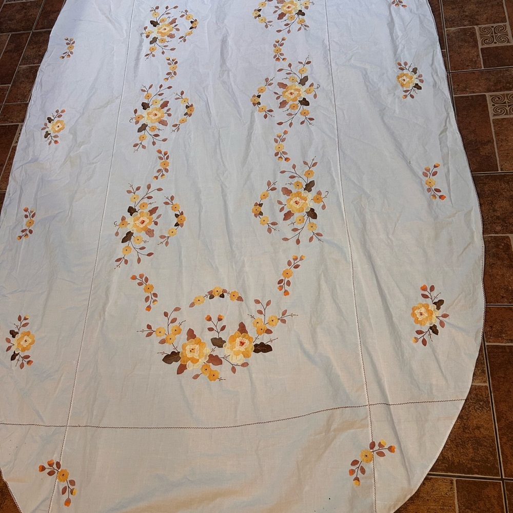 Vintage Floral Tablecloth